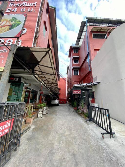 Ratanawong Place 807 バンコク都 エクステリア 写真